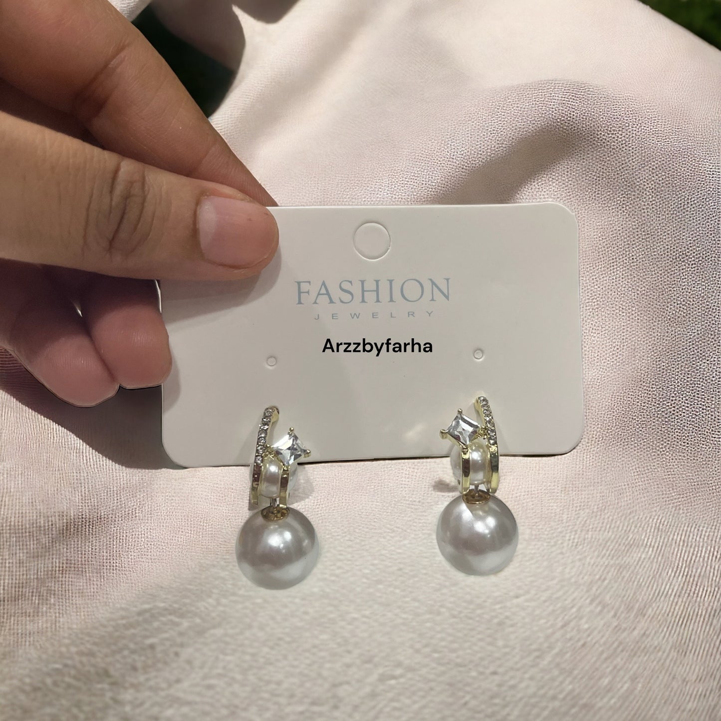 Pearl Drop Stud Earring