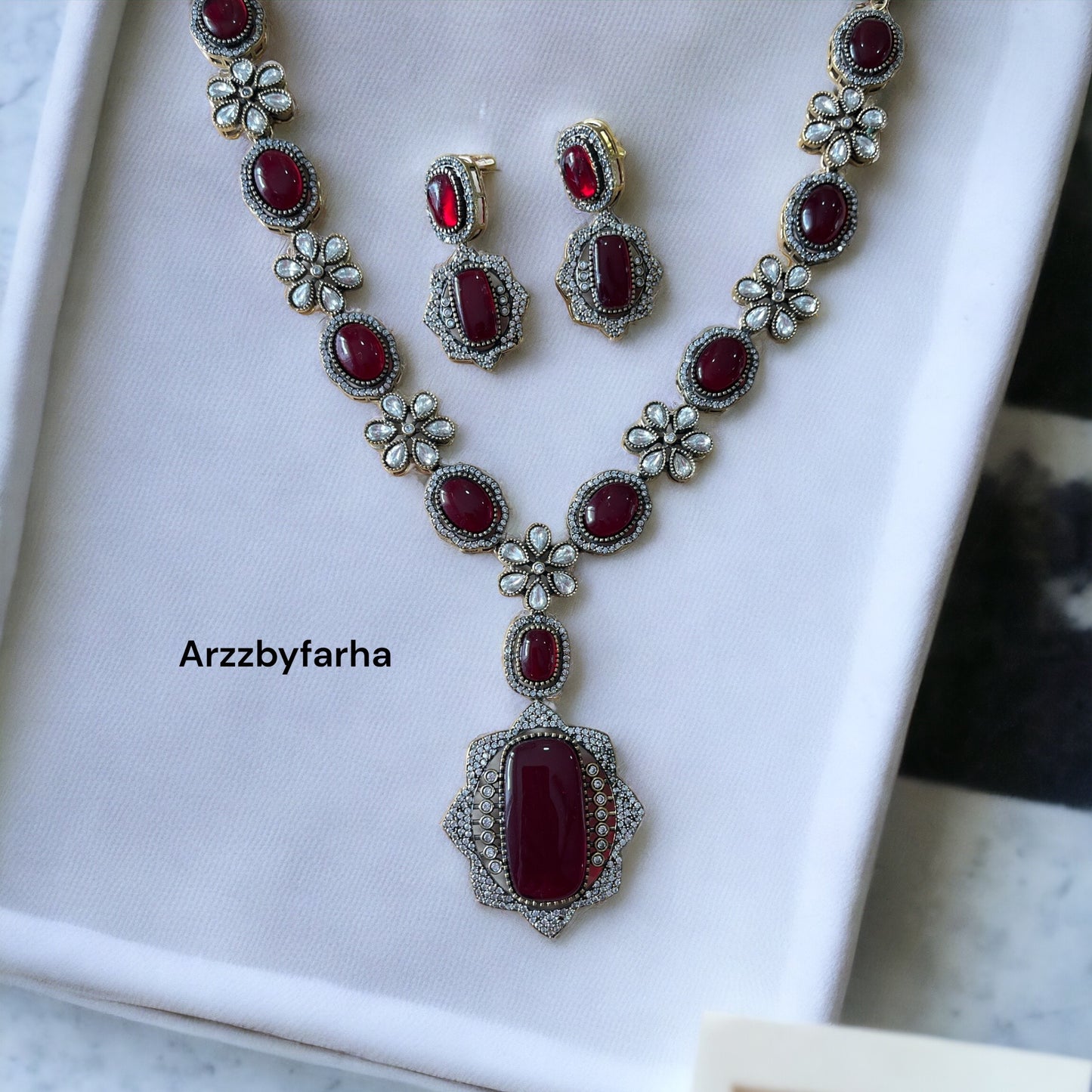 Maroon Stone Zircon Studded Necklace Set