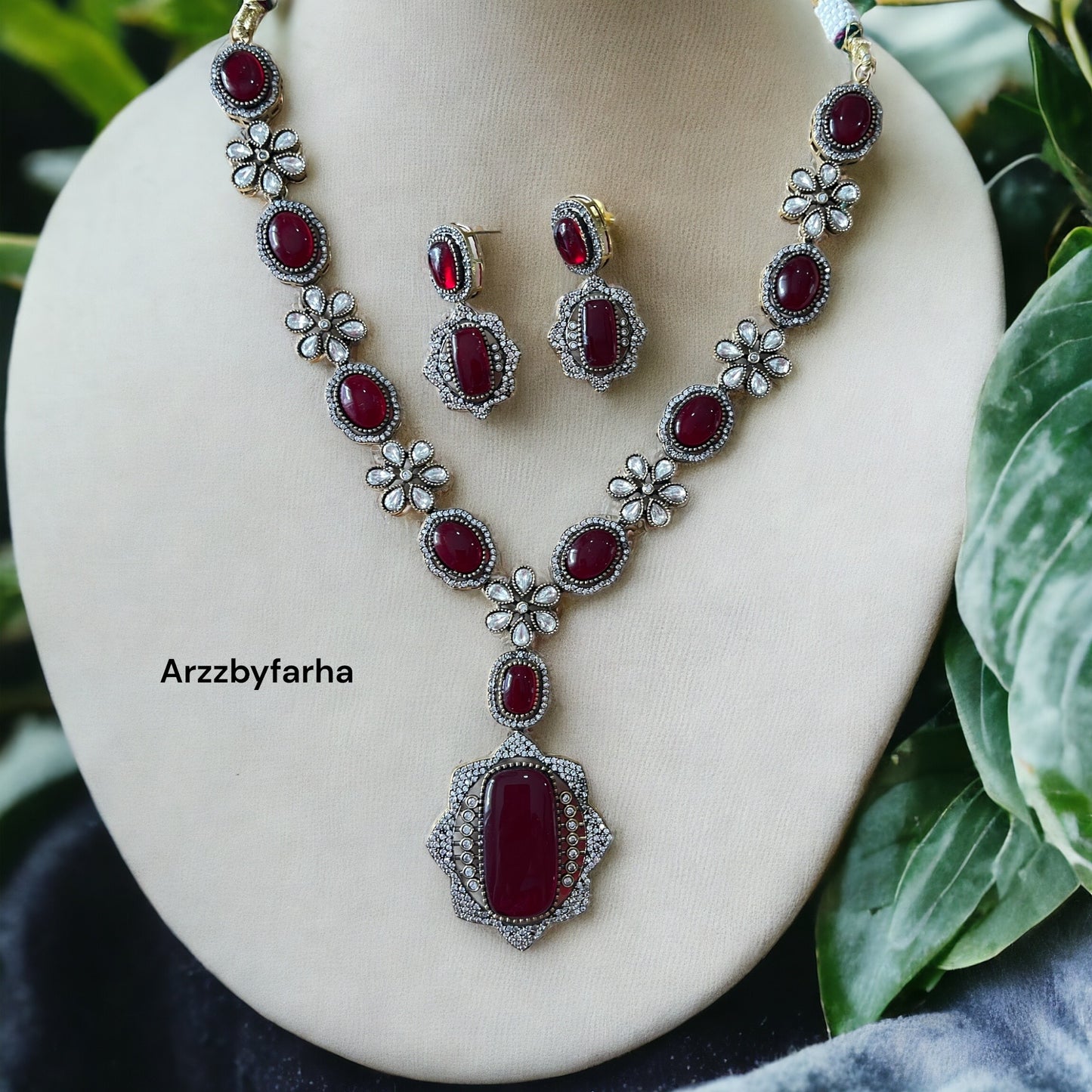 Maroon Stone Zircon Studded Necklace Set