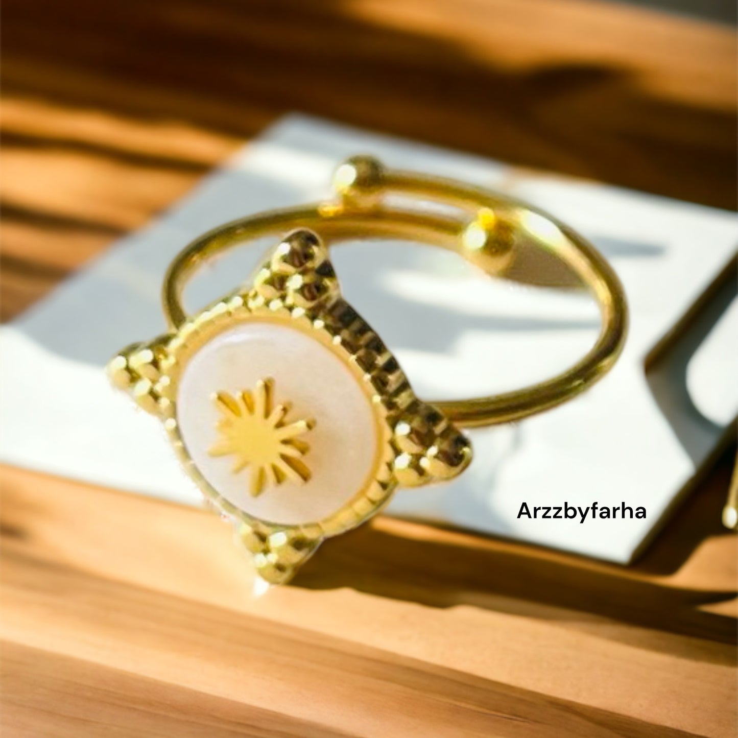 18k Gold Compass Finger Ring