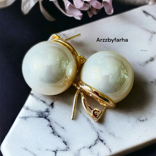 Glossy Cream Studs Earrings