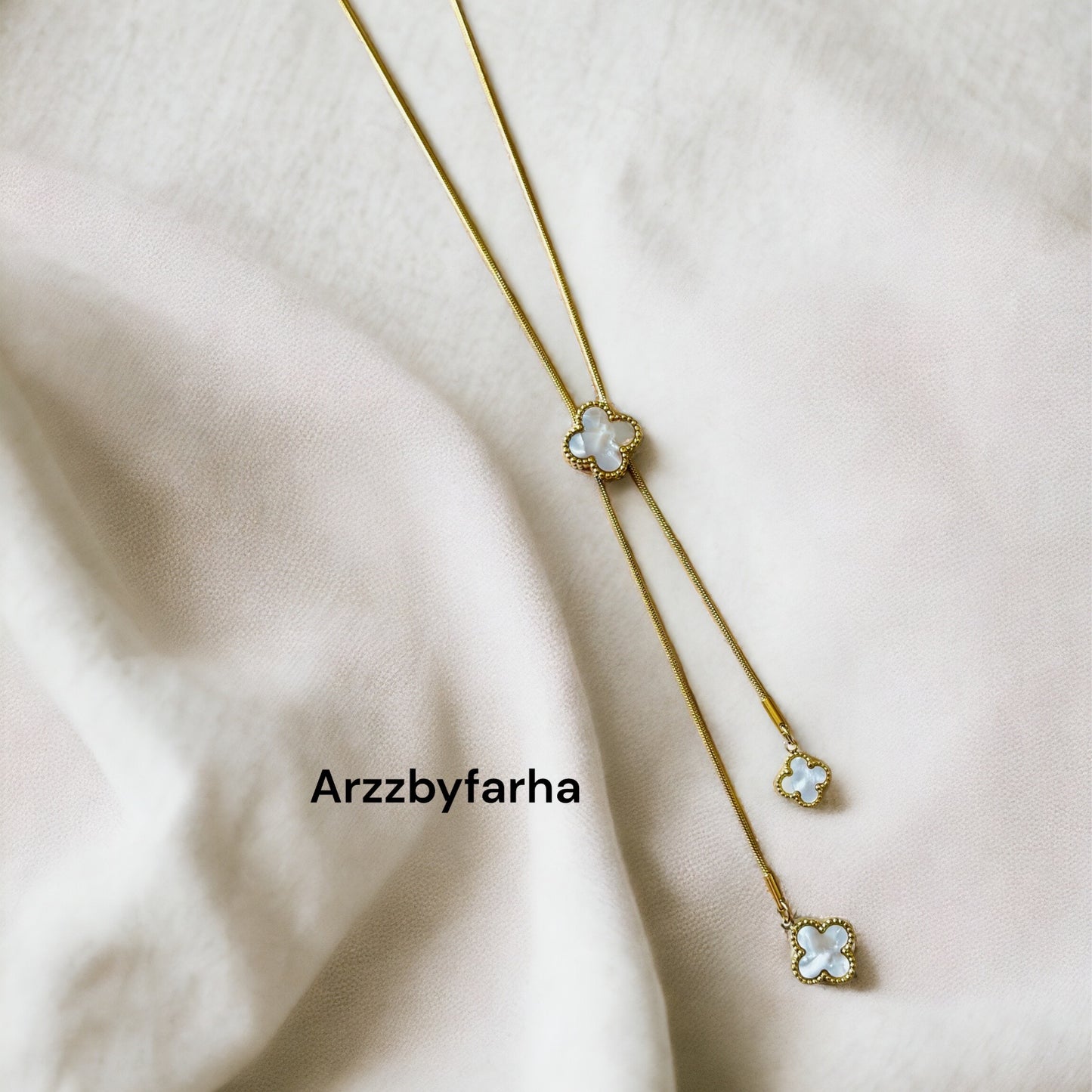 Clover Pendant Chain