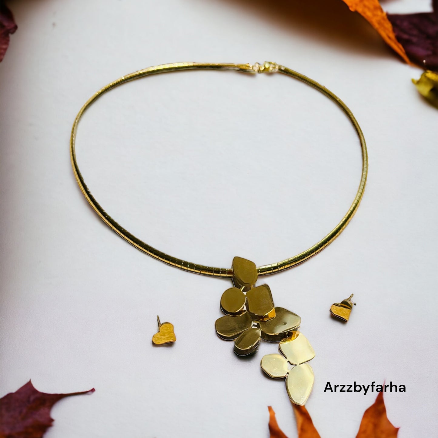 Omega Gold Pendant Necklace Set