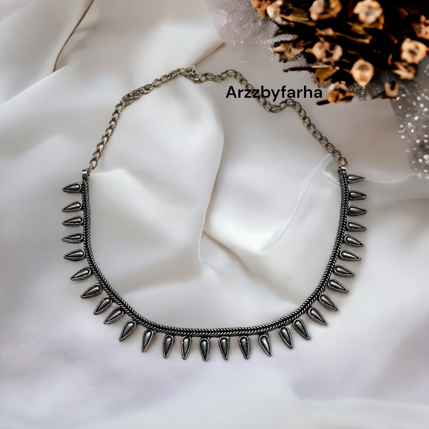 Sleek Oxidised Choker