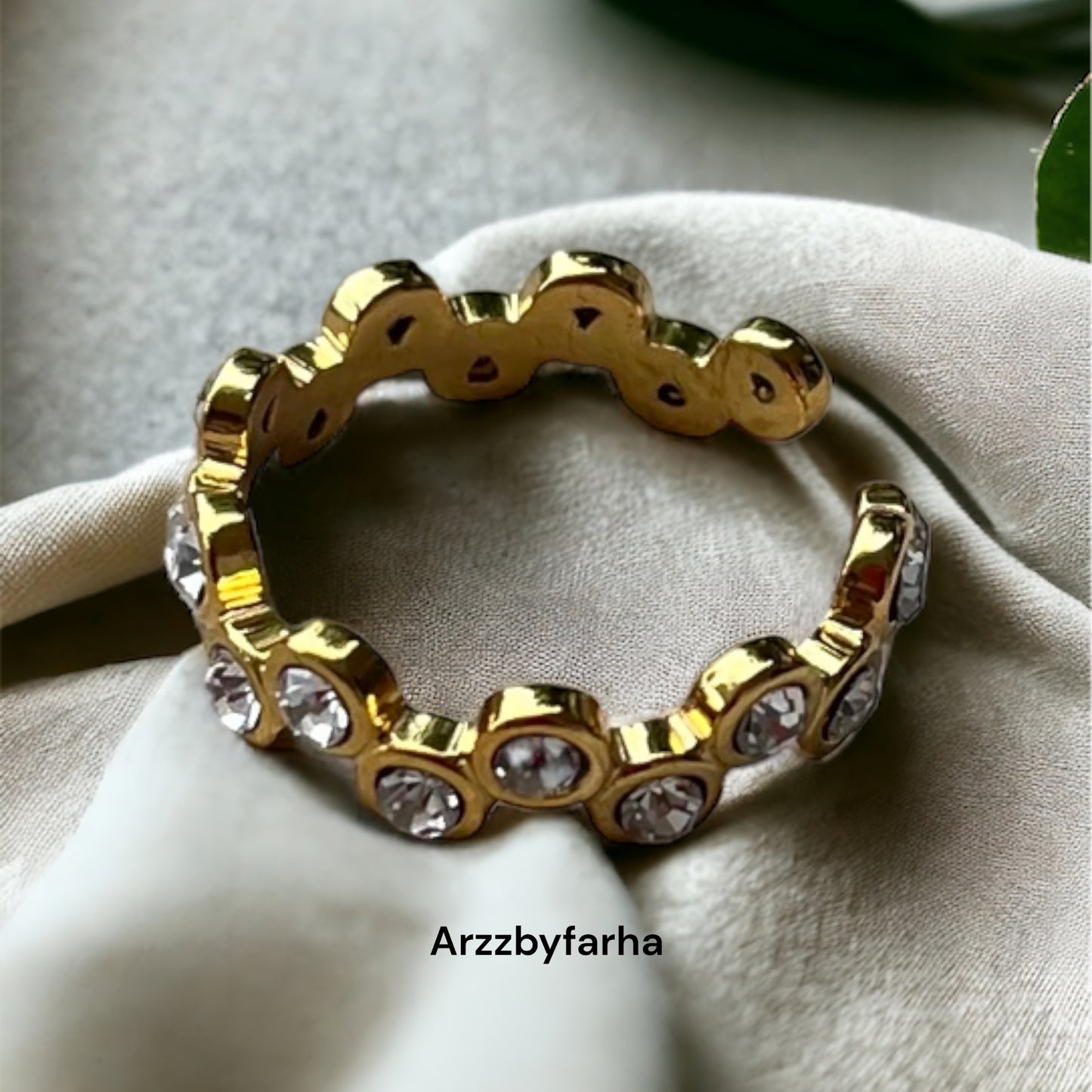18k Gold Stone Ring
