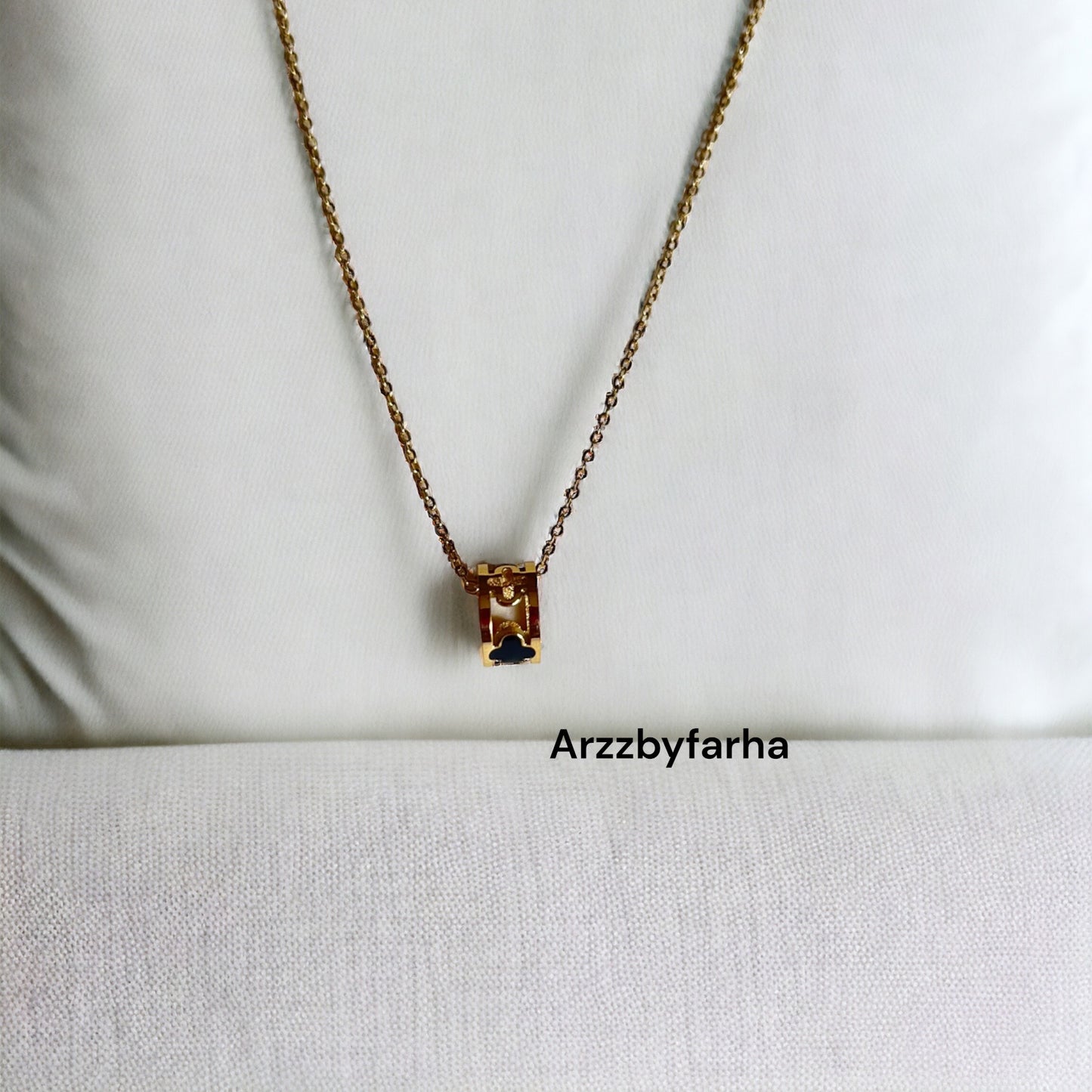 Priyanka Chopra Inspired Pendant Chain