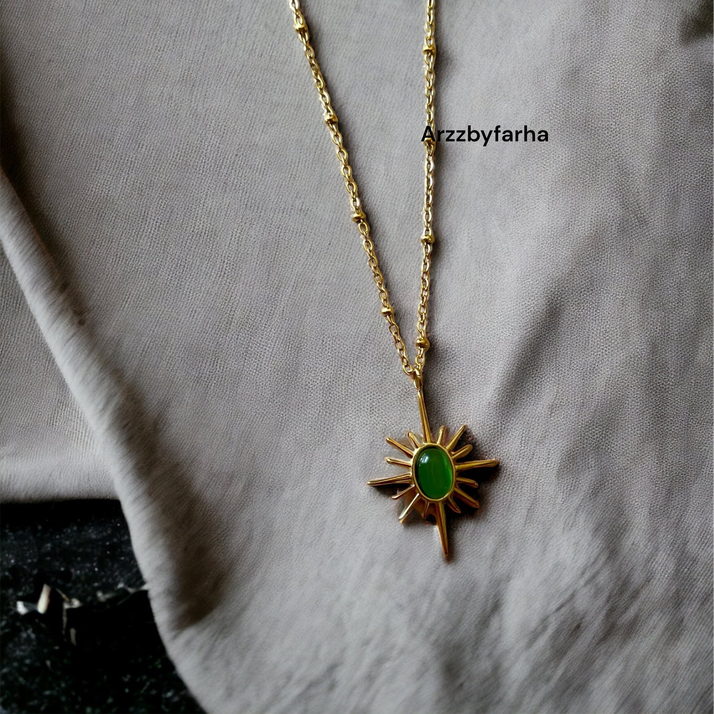 Green Stone Sunshine Pendant Chain