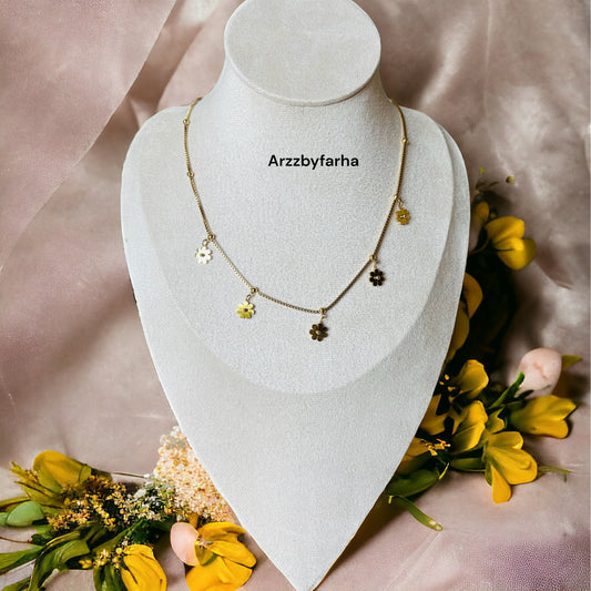 Flower Gold Necklace