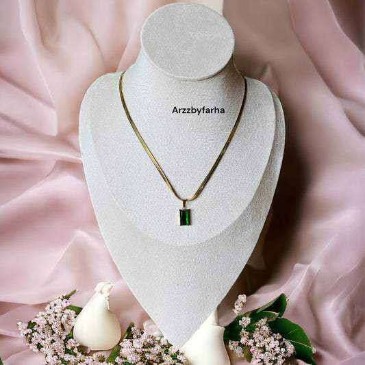 Green Stone Chain Necklace