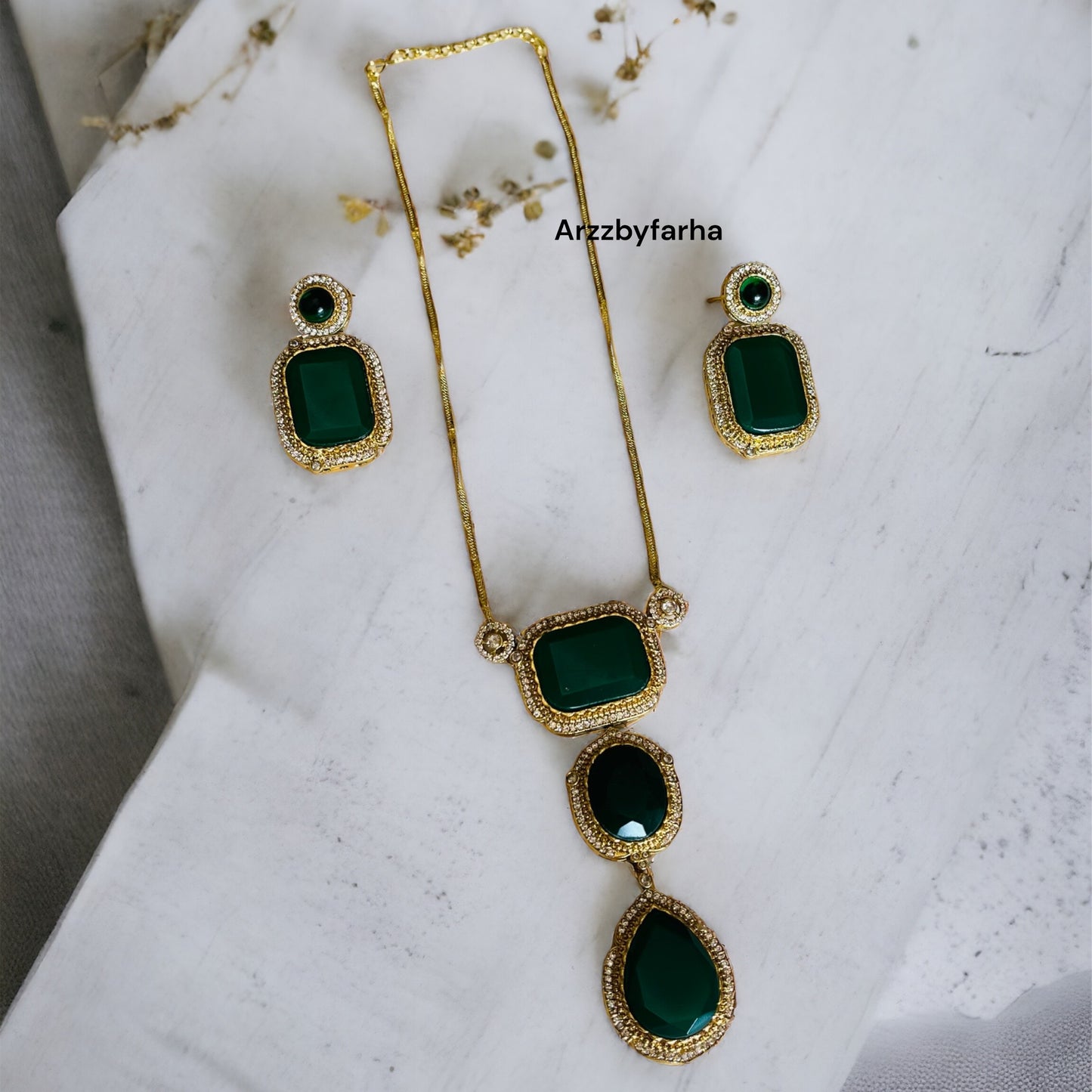 Emerald Green Pendant Set