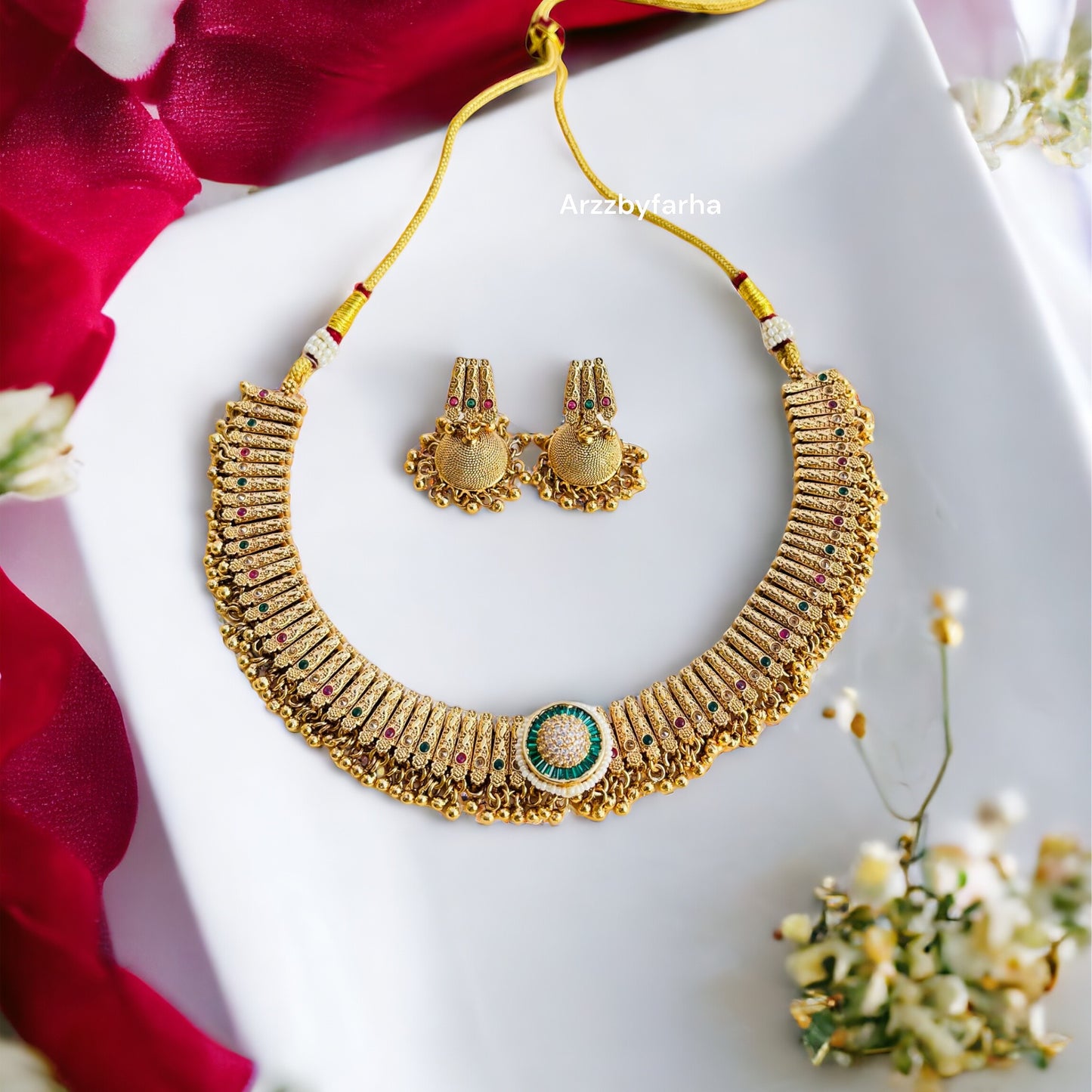 Gorgeous Gold Choker Necklace Set