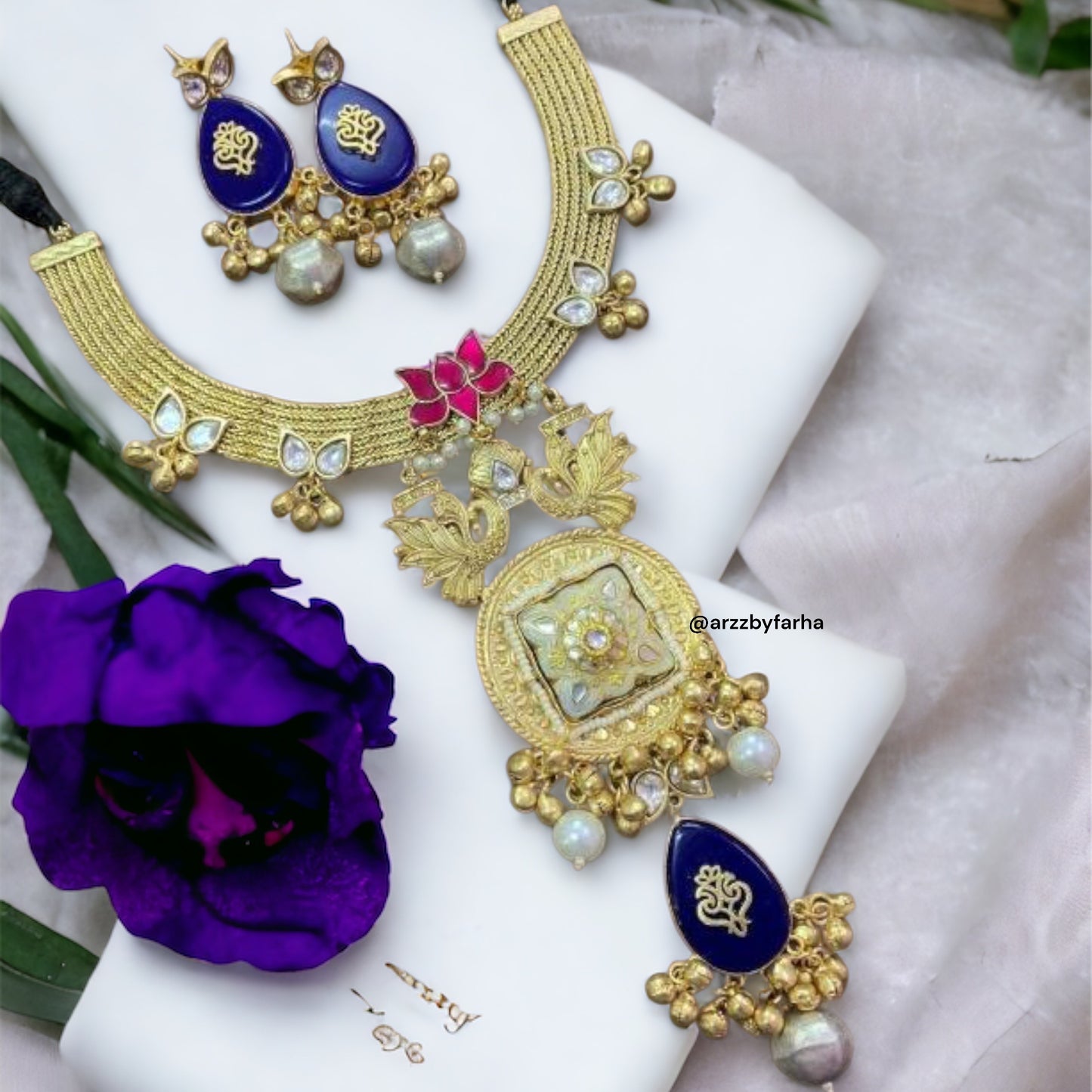 Statement Fusion Necklace Set