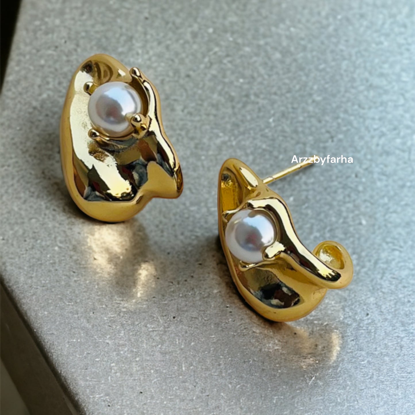 Gold Pearl Studs Earrings