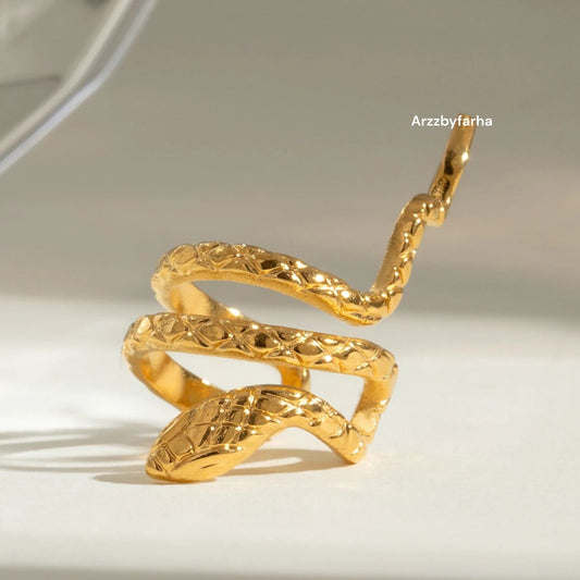 Snake Single Ear Cuff