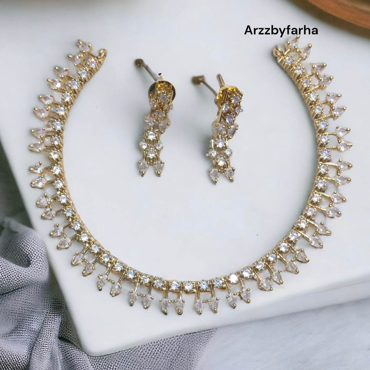 AD Studded Choker Necklace Set
