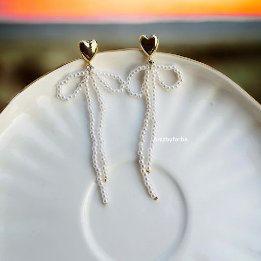 Bow White Pearl Earrings