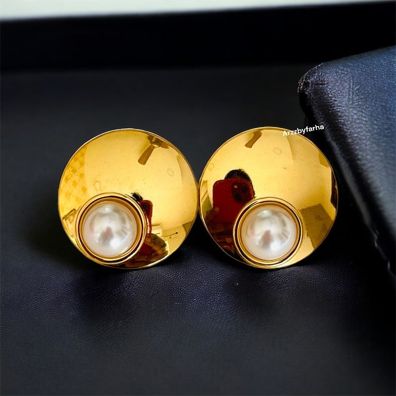 Pearl Gold Studs Earring