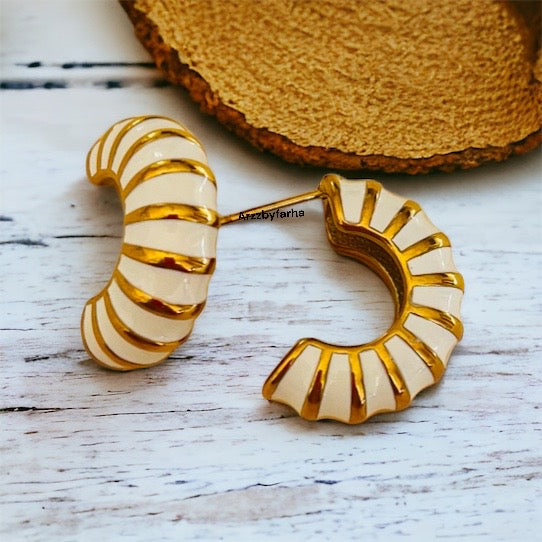 White Gold Line Twisted Hoop Earring