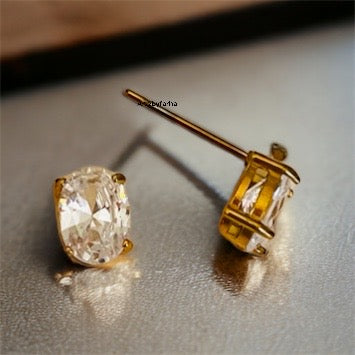 Crystal Oval Shape Studs Earring