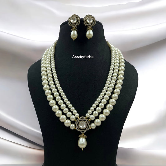 3 Layer Pearl With Victorian Pendant Necklace