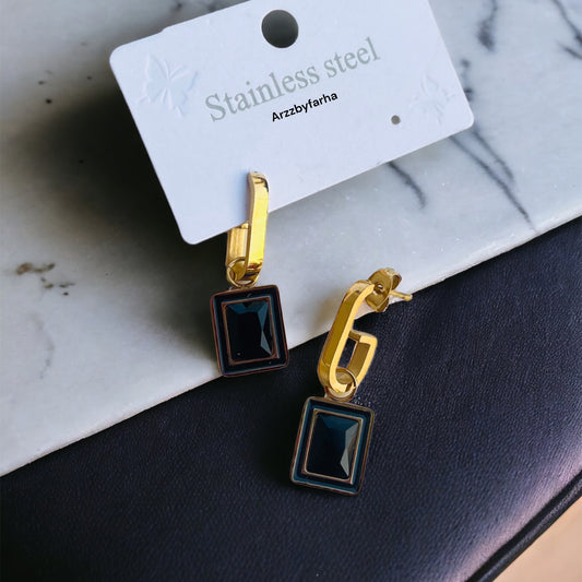 Black Drop Gold Earrings
