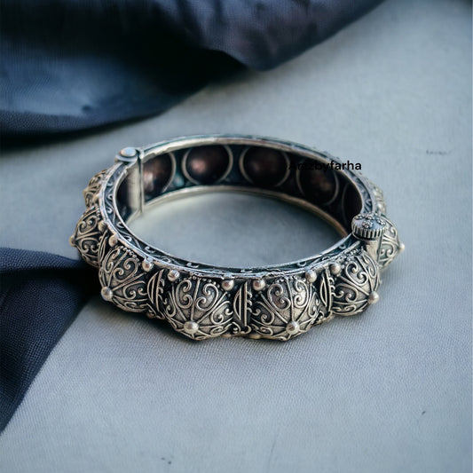 Set of 2 Oxidised Screwable Bangle