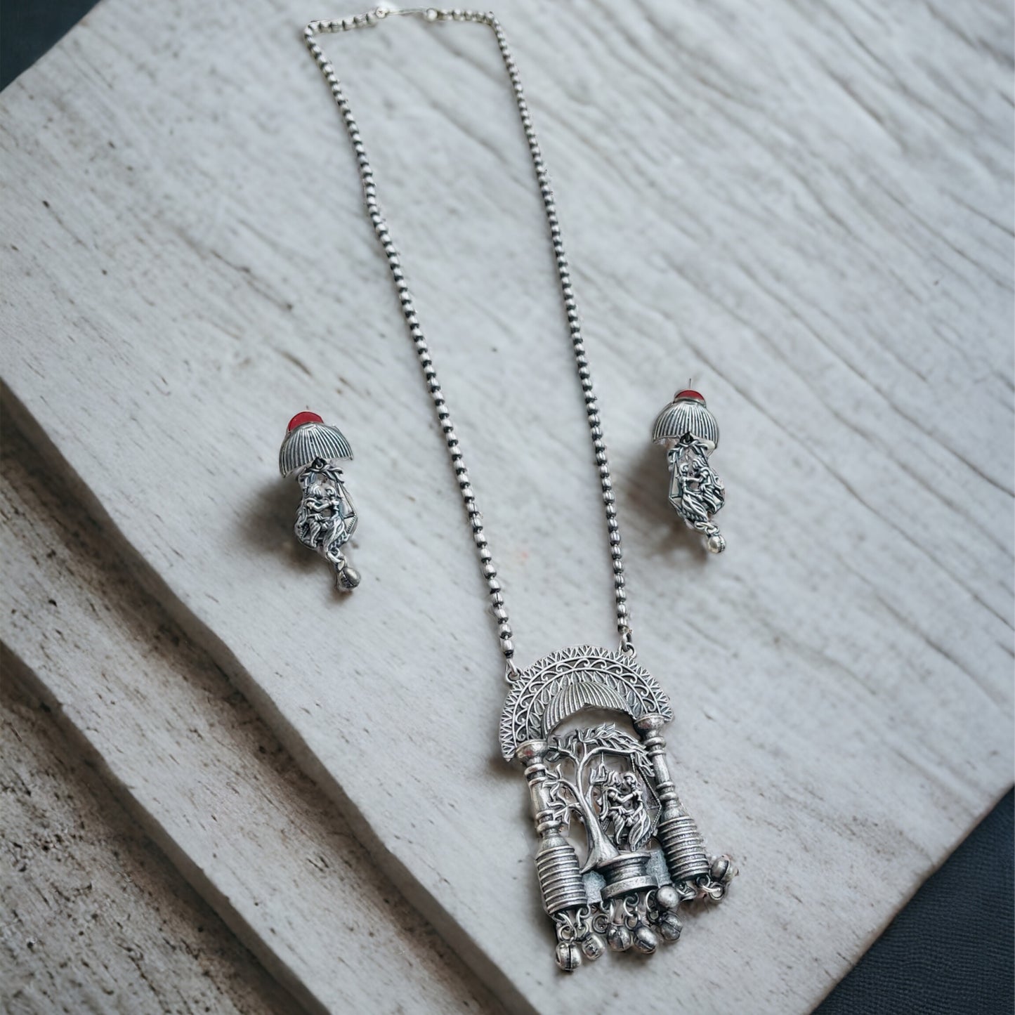 Temple Necklace Set