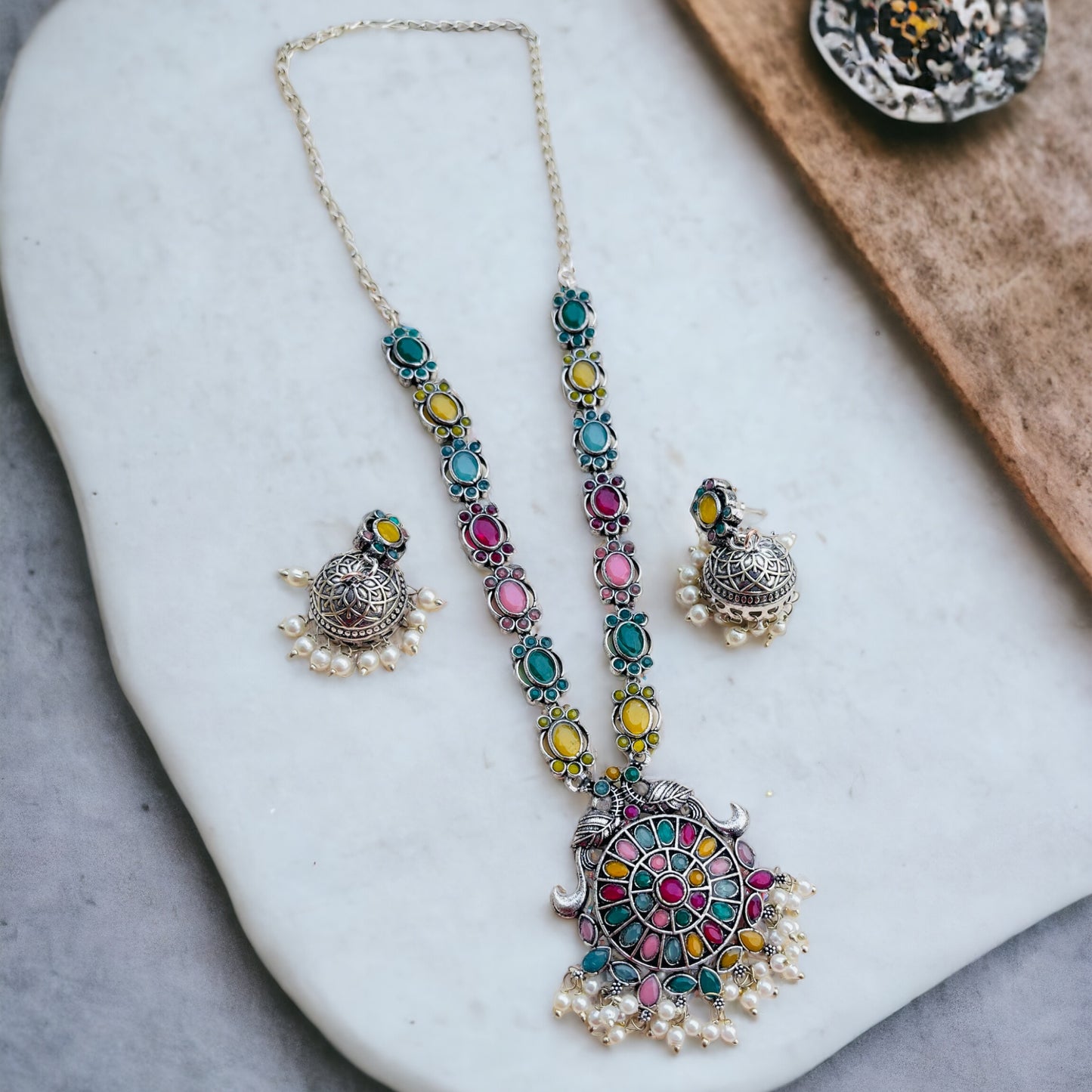 Multicolor Mid Lenght Necklace Set