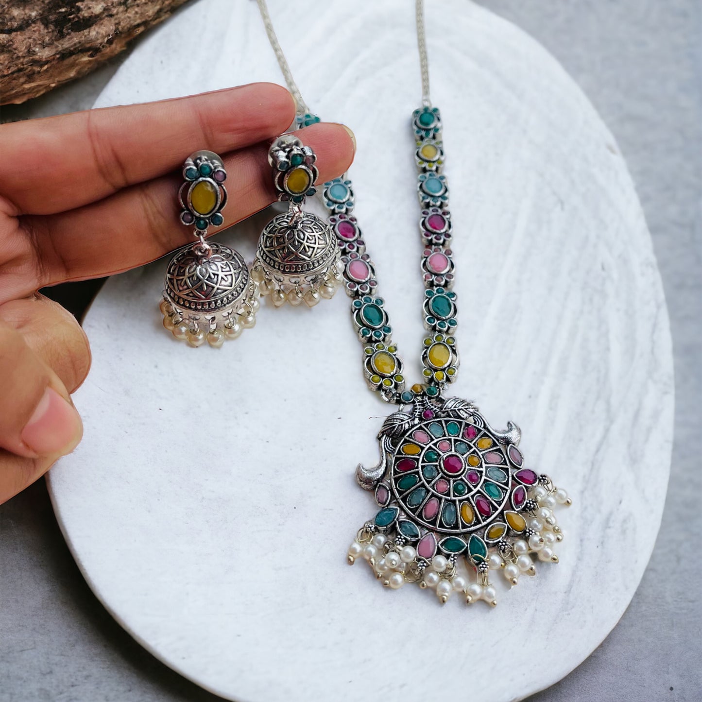 Multicolor Mid Lenght Necklace Set