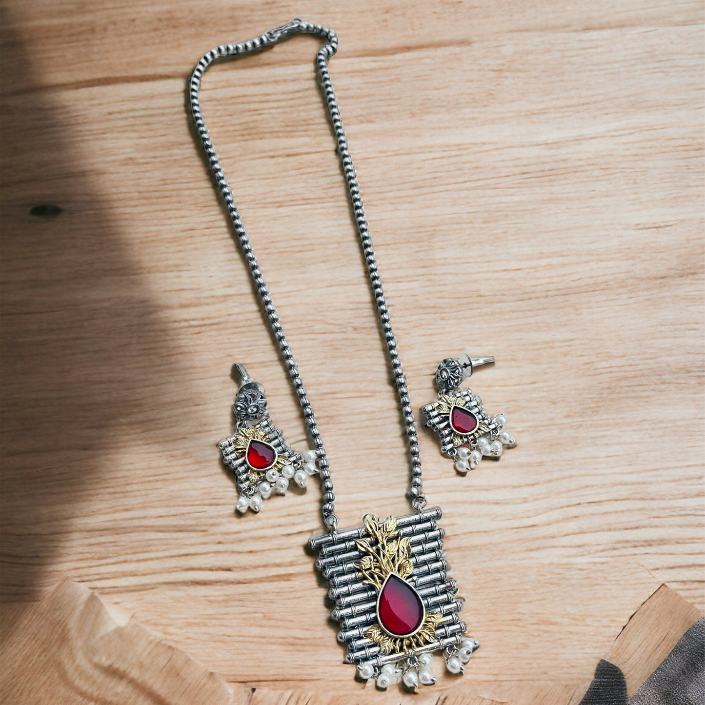 Dual Tone Pendant Necklace Set