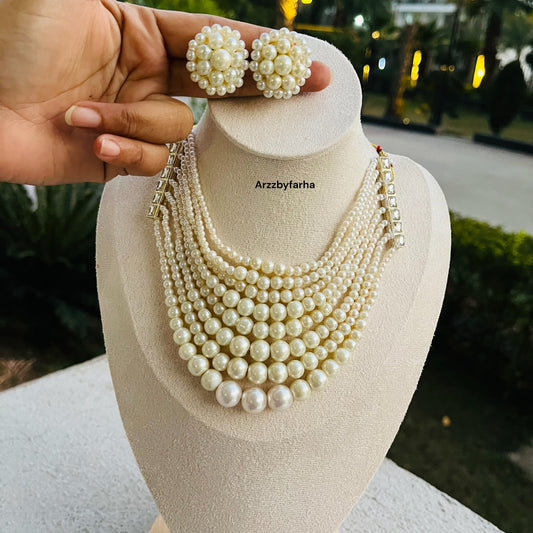 Layered Pearl Necklace Set