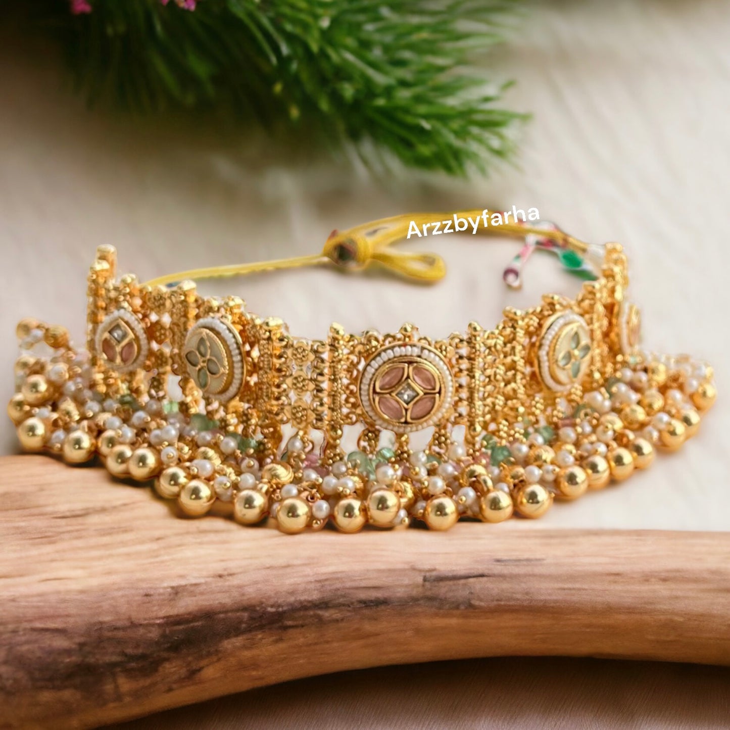 Gold Choker Necklace Set