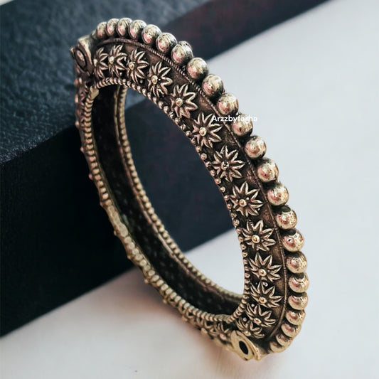 Oxidised Screwable Bangle
