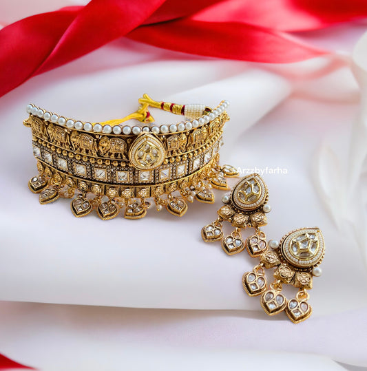 Kundan & Pearl Gold Necklace Set