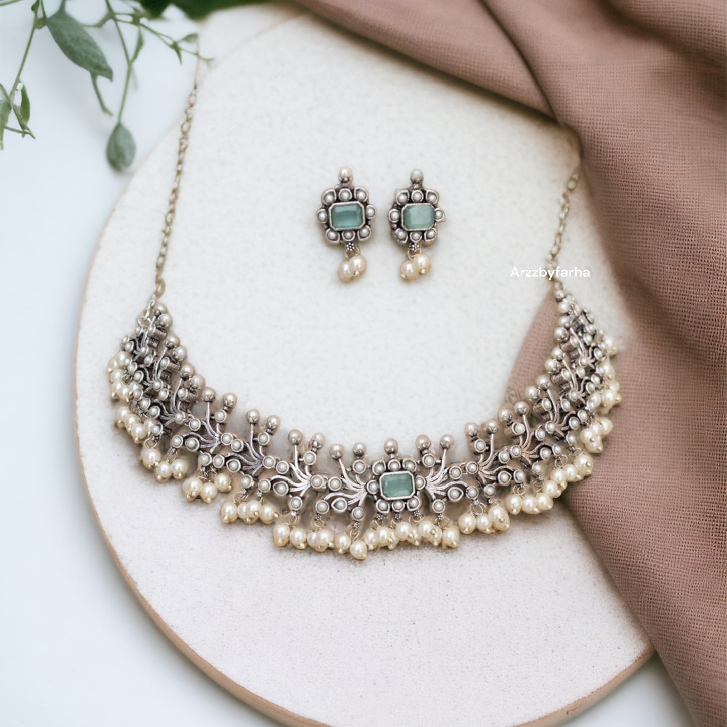 Mint Stone Leaf Necklace Set