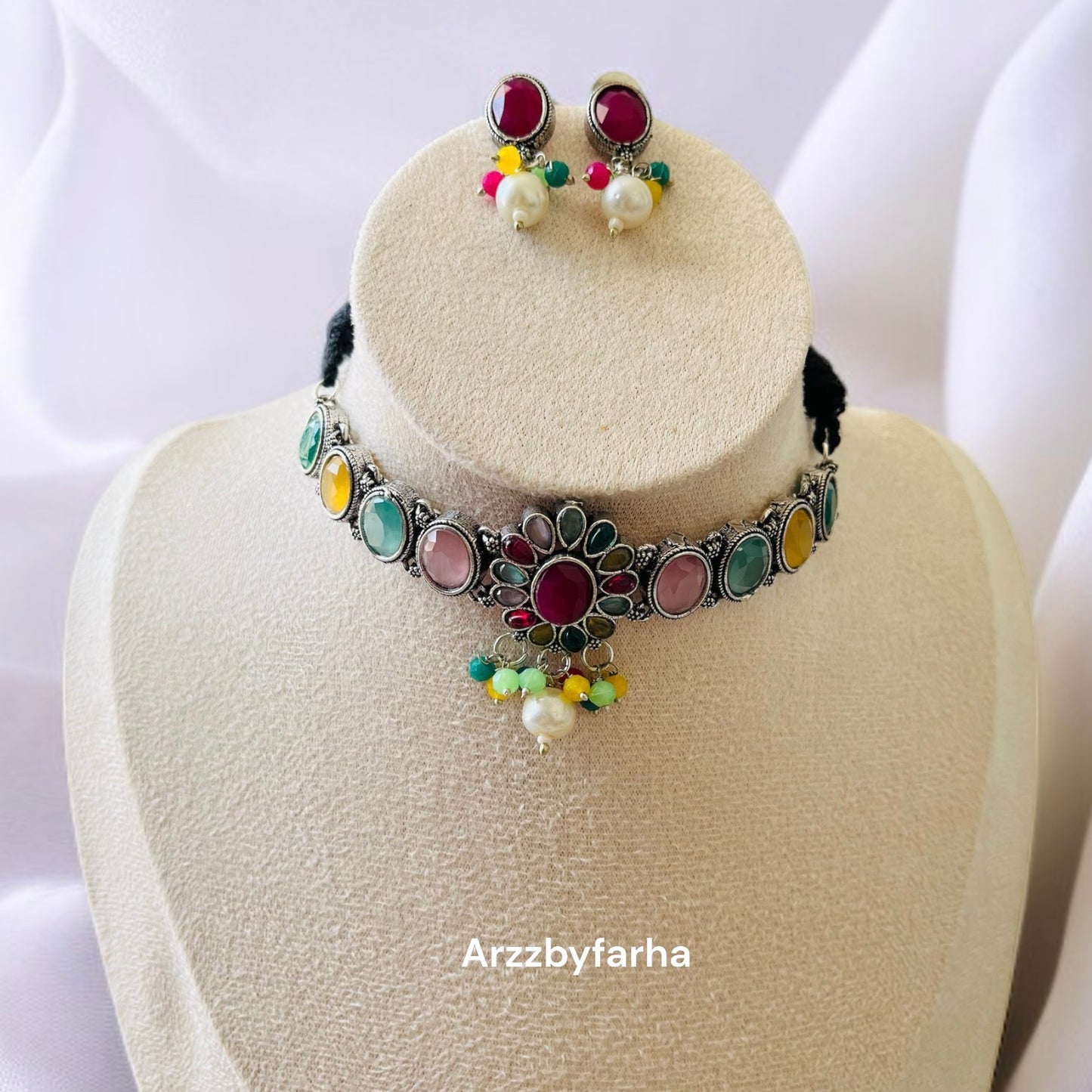 Monalisa Stone Choker Necklace Set