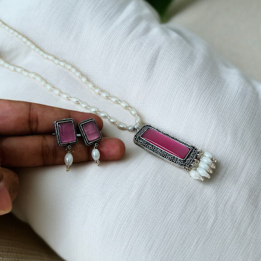 Ruhi Pearl Stone Necklace Set