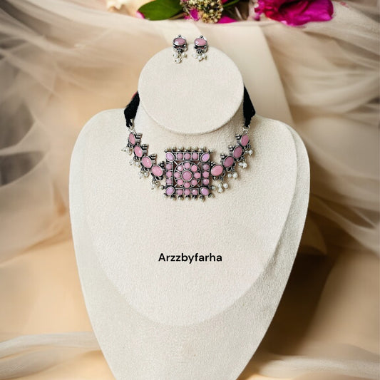 Kia Choker Necklace Set