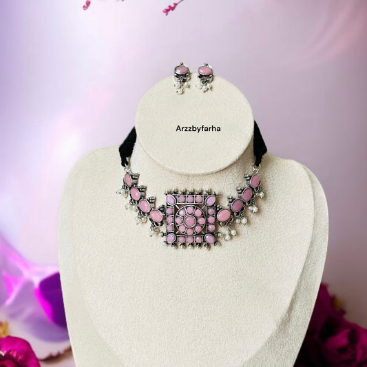 Kia Choker Necklace Set