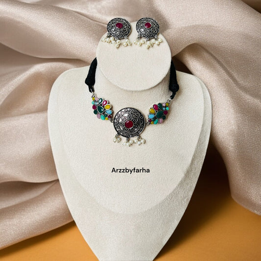 Kia Choker Necklace Set