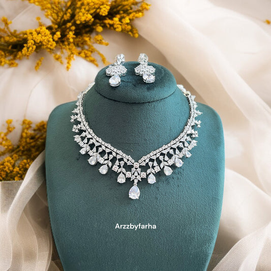 White Stone AD Necklace Set