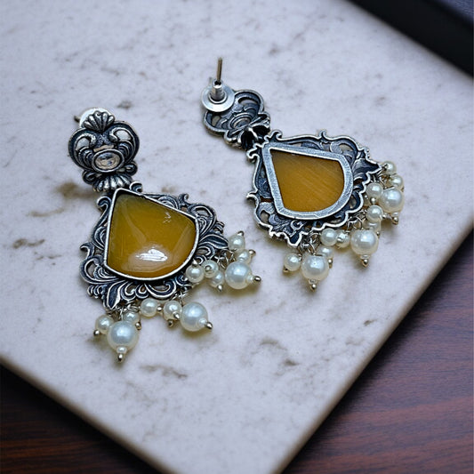 Janhvi Drop Earring