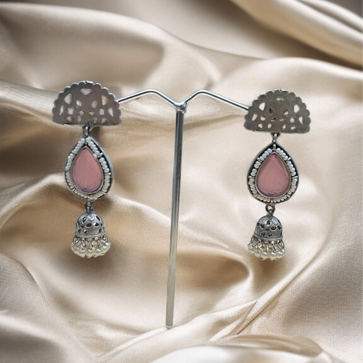 Anushka Drop Earring