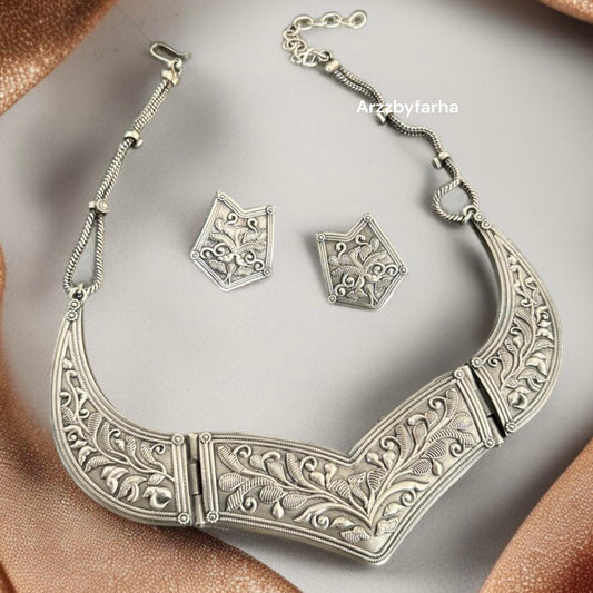 Antique Brass Necklace Set