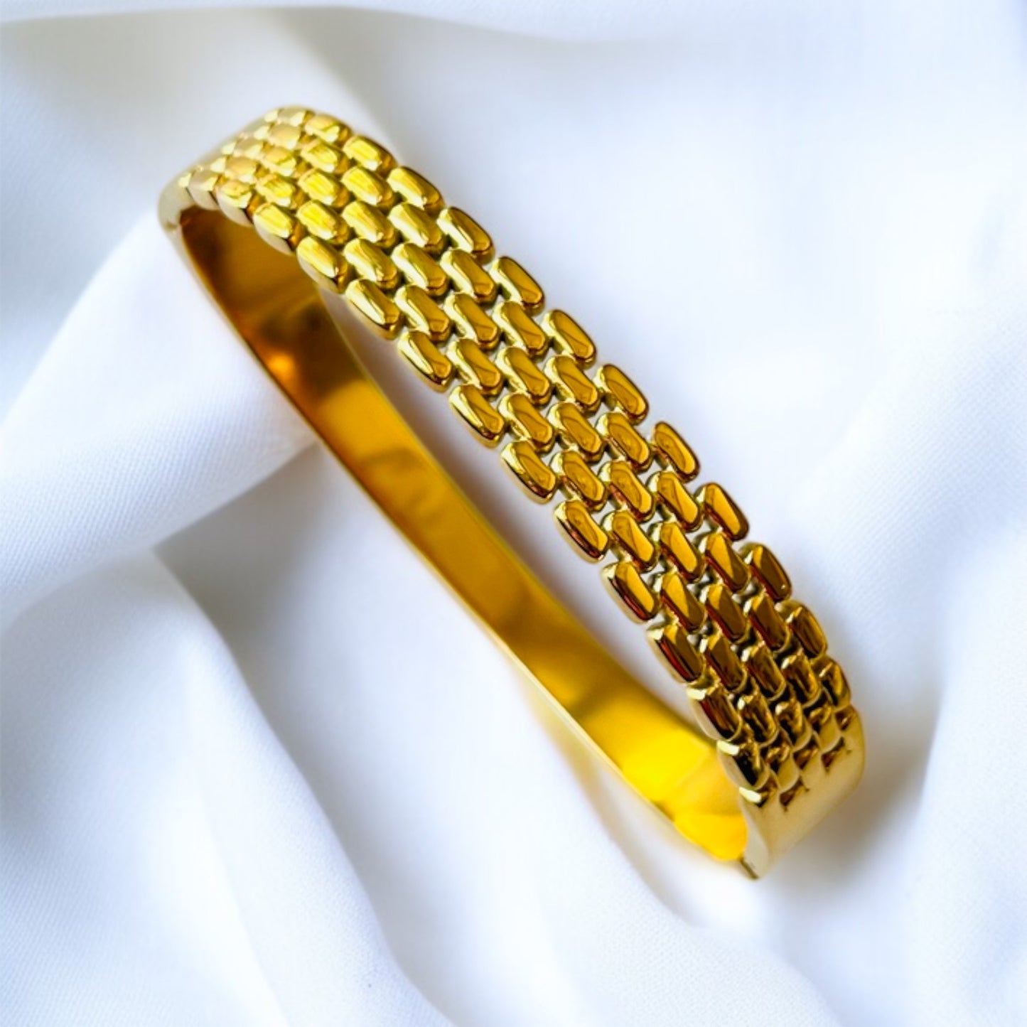 Gold Net Bangle Bracelet