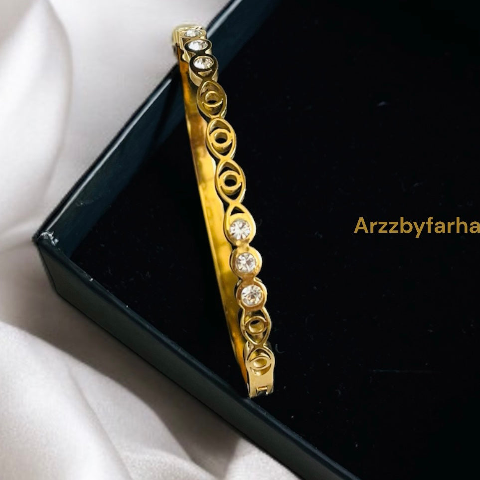 Luxe Gold AD Studded Bangle Bracelet