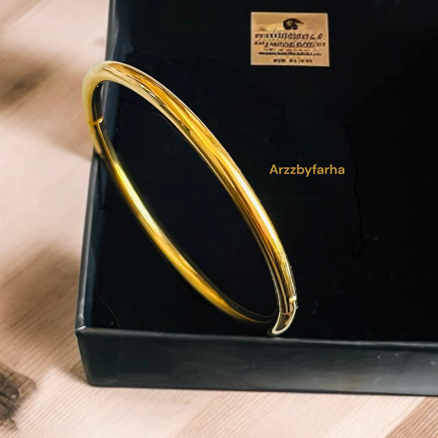 Luxe Gold Solid Bangle Bracelet