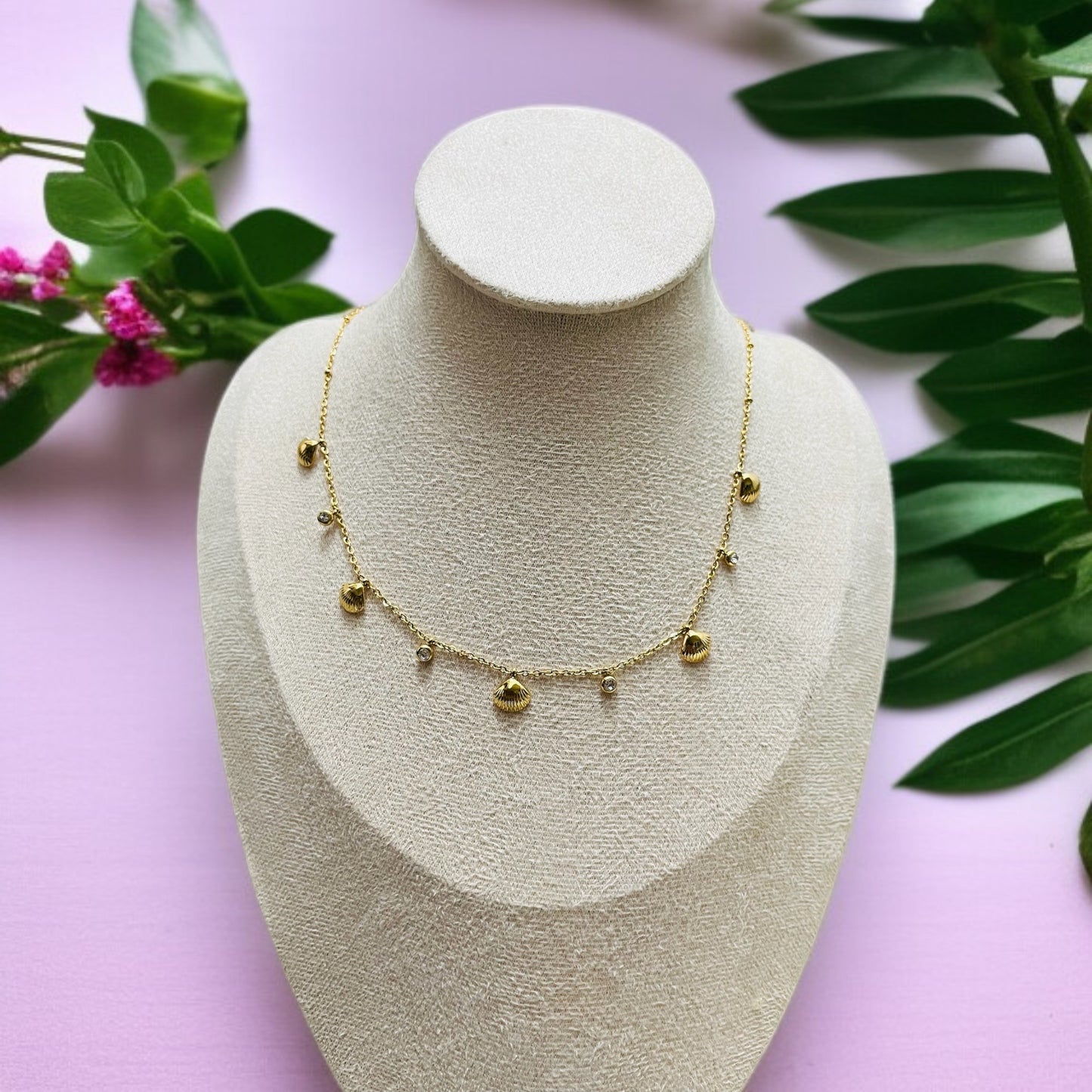White Stone Gold Shell Necklace