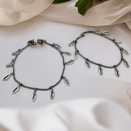 Silver Oxidised Shell Anklets