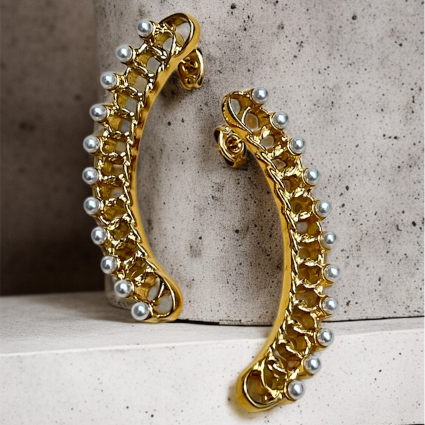 18k Gold PVD Pearl Bar Earrings